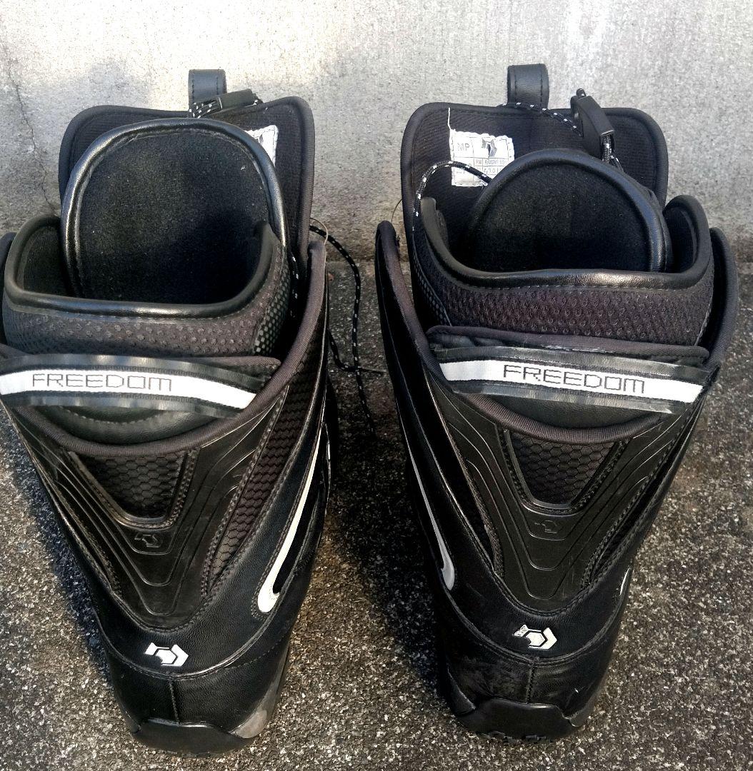 【APX】 スノーボードブーツ　 ボアシステム　ダイヤル式　ブラック　２７cm