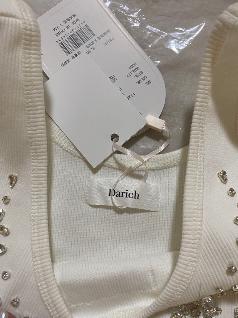 ダーリッチ☆ ジュエリーリブノースリトップス