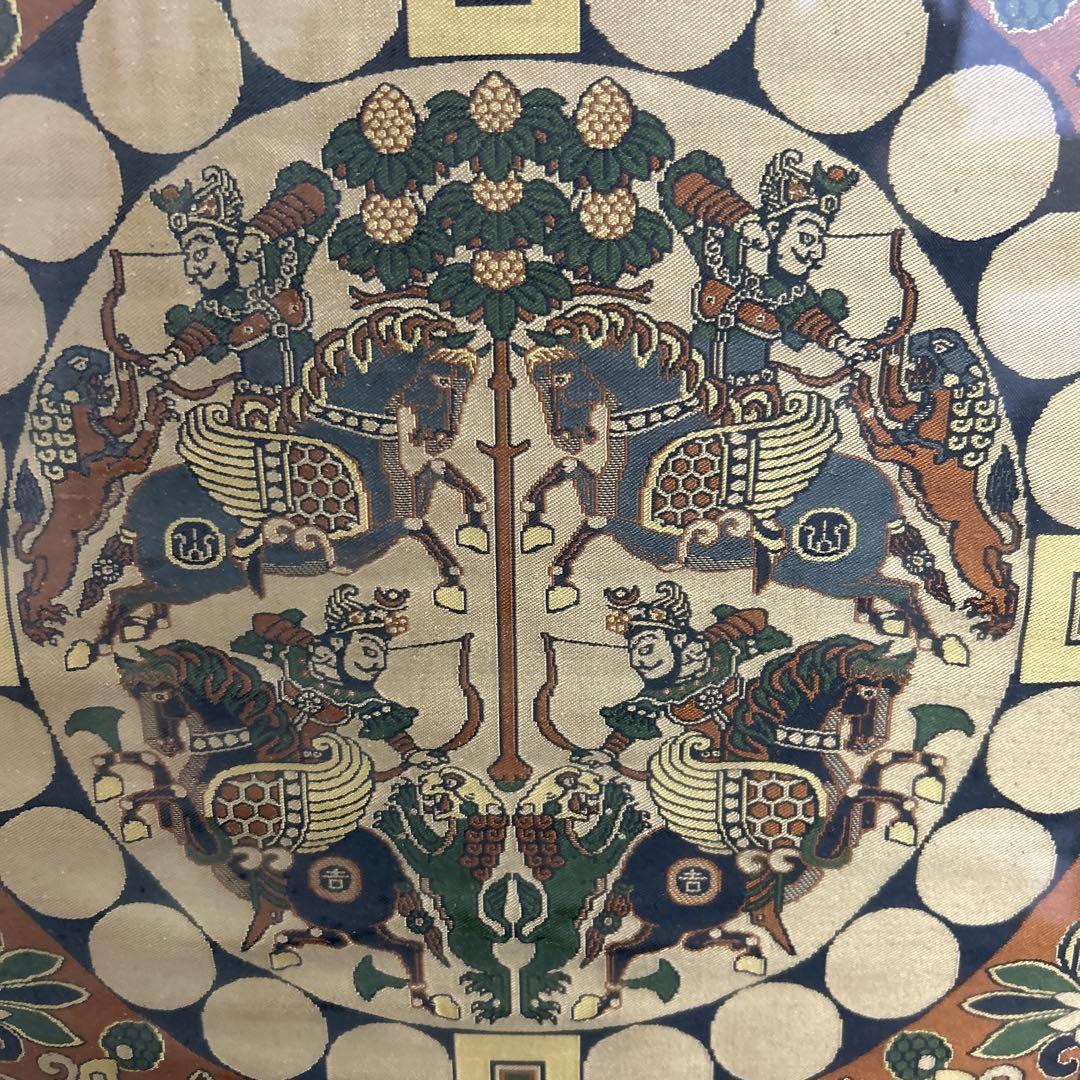 龍村平蔵　四天王狩猟紋様錦　国宝法隆寺蔵　龍村平蔵美術織物川島織物時代裂古裂