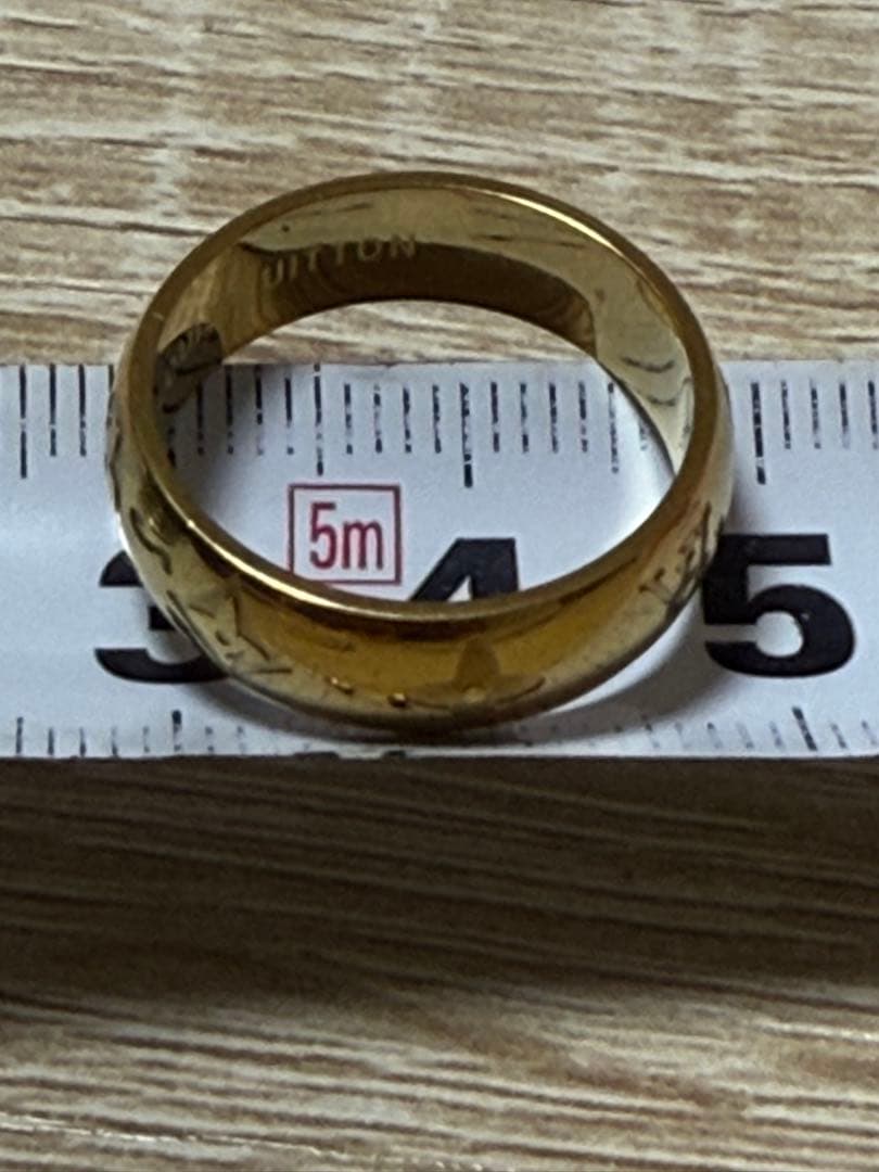 LOUIS VUITTON ゴールドリング 保存袋付き