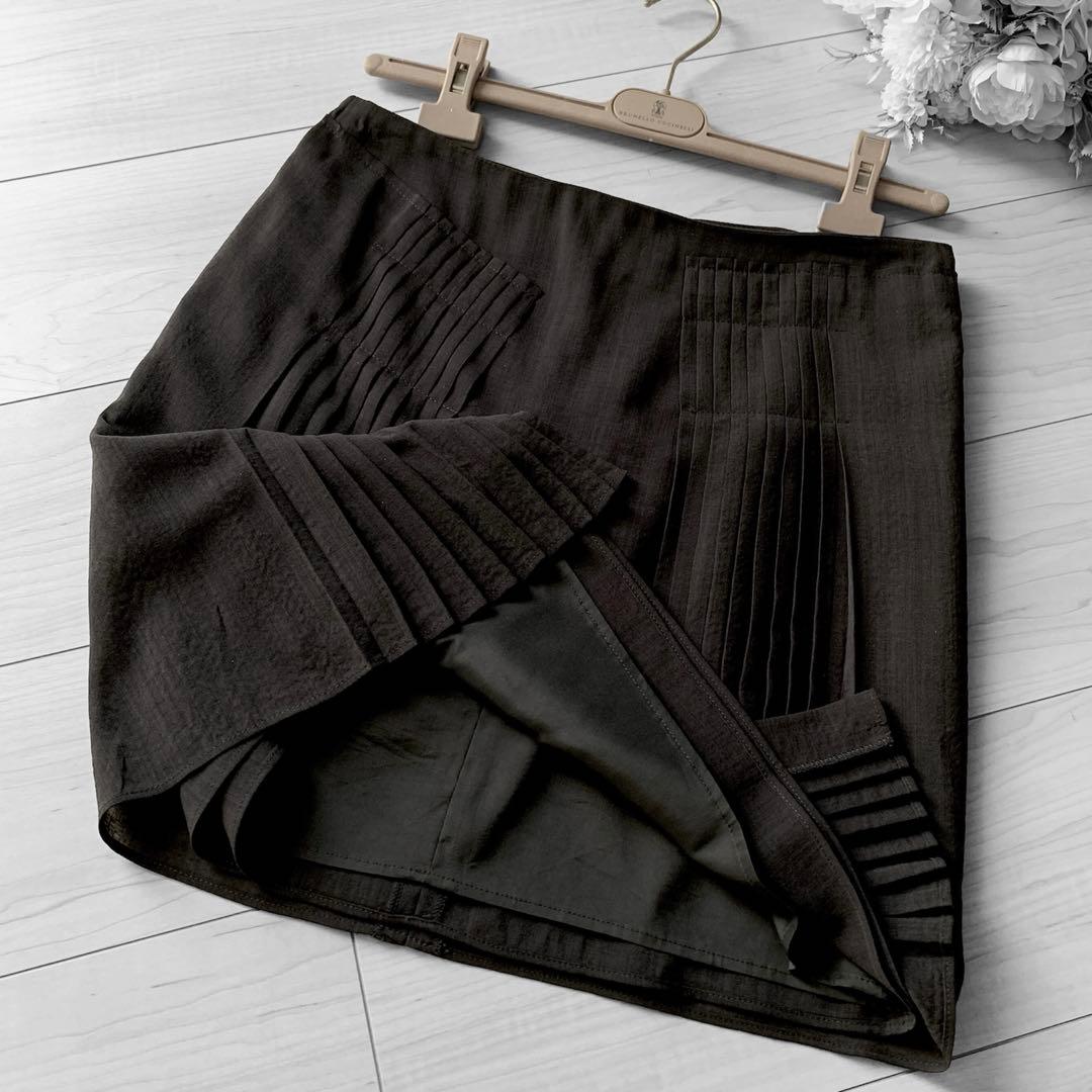 Brunello Cucinelli 薄手ウールのプリーツスカート