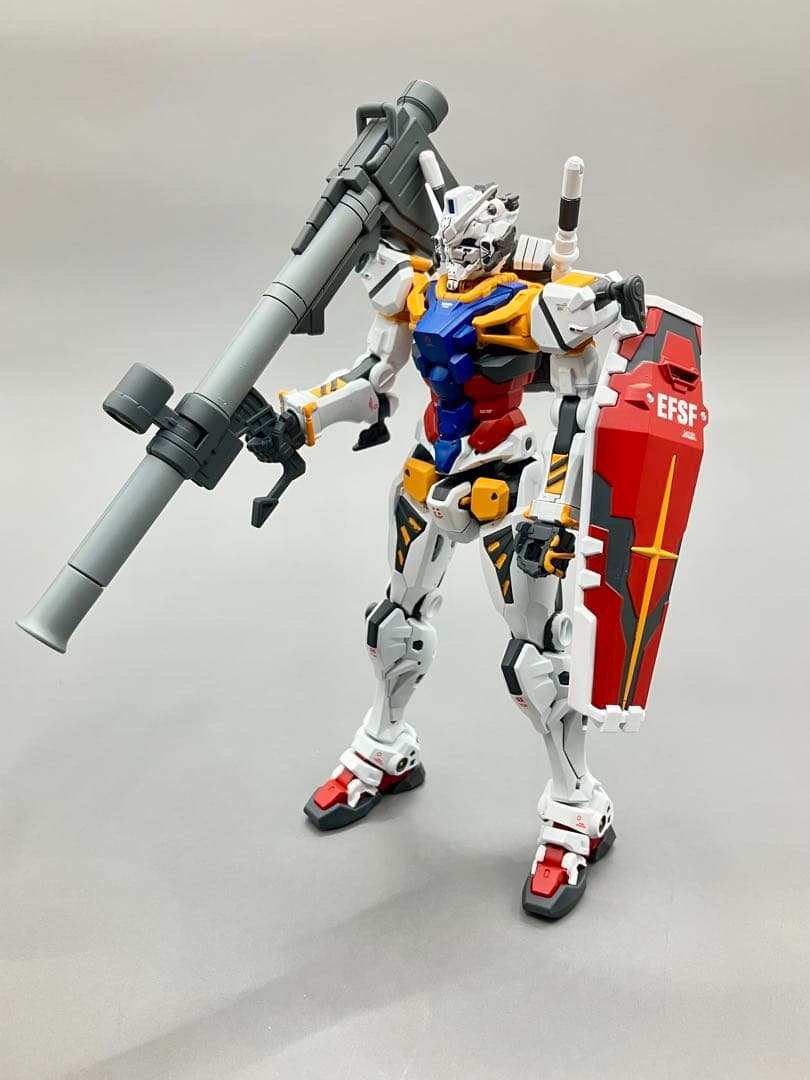 HG 白いガンダム（GQ）　塗装完成品