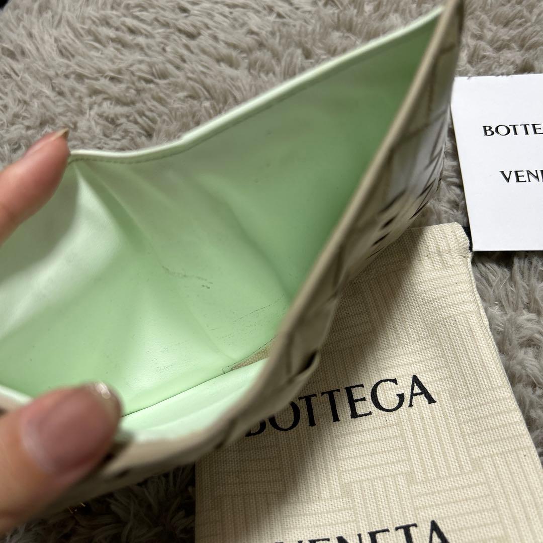 Bottega Veneta ベージュ　財布