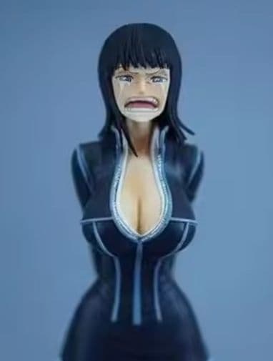 ワンピース　ニコ・ロビン　フィギュア