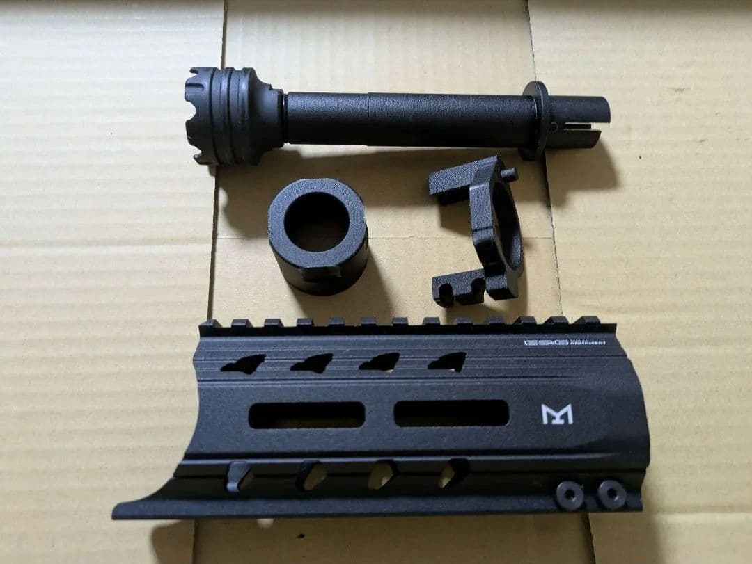 新品　ARP556　ハンドガード　アウターバレル　ハイダー