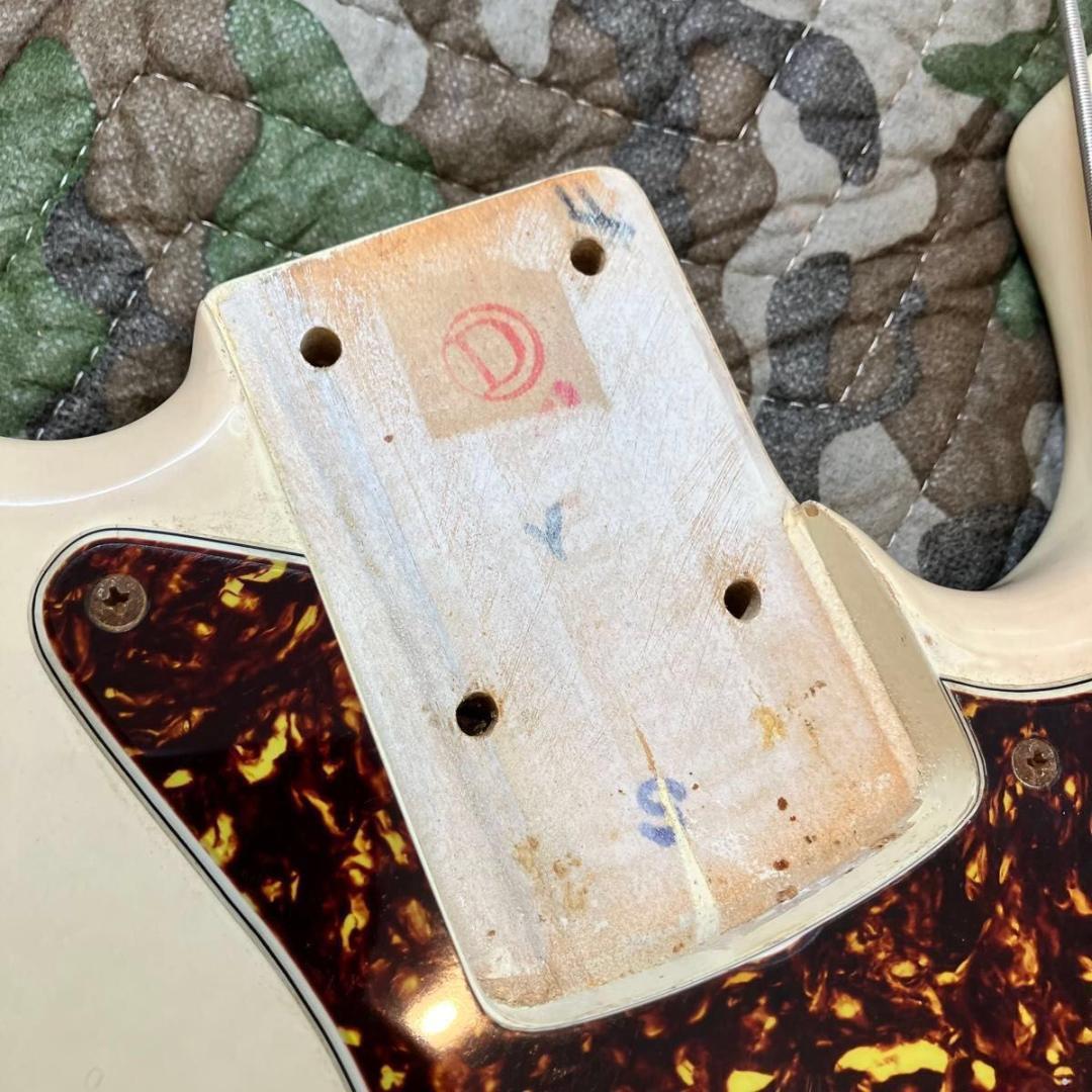 ジャパンビンテージ Squier Fender Jazz Bass JVシリアル