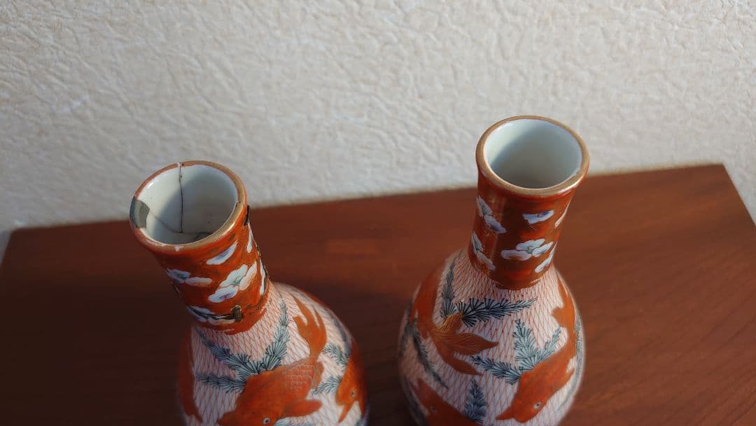 九谷焼 九谷　明治九谷　金魚の図　打出製　赤絵　網目　アンティーク九谷焼　2客