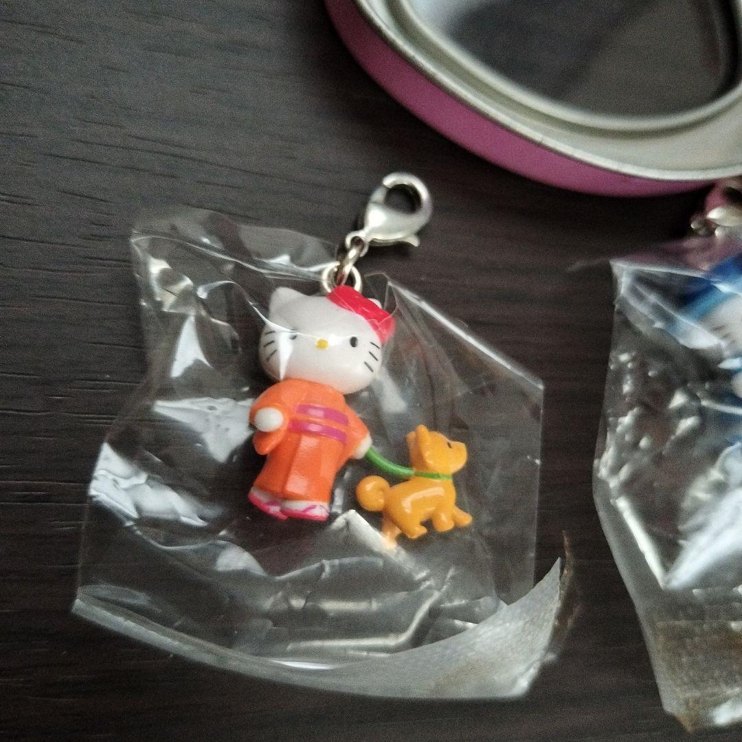 た*ぽ様 ハローキティ 世界　子犬のお散歩 トランク缶 マスコット　平成レトロ