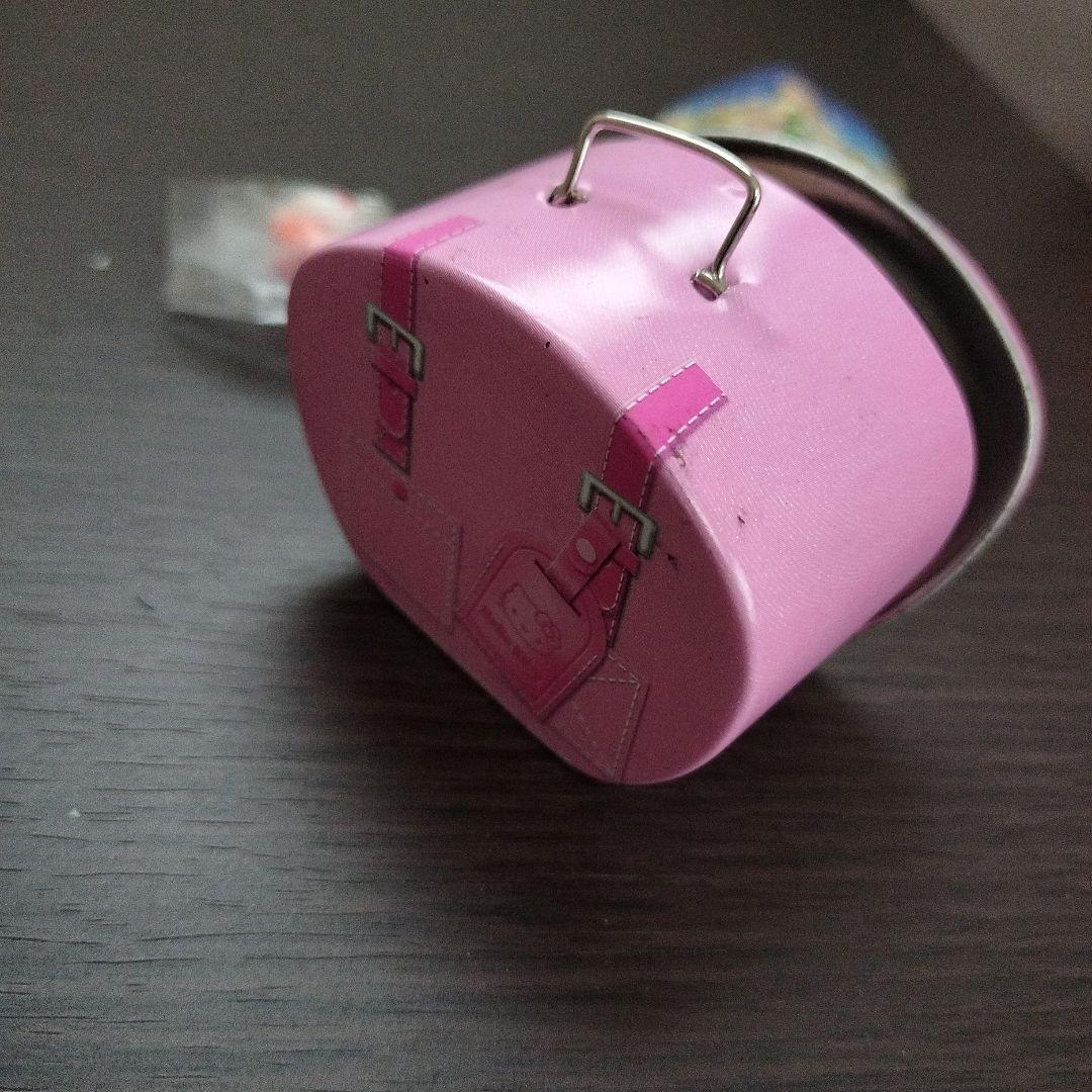 た*ぽ様 ハローキティ 世界　子犬のお散歩 トランク缶 マスコット　平成レトロ