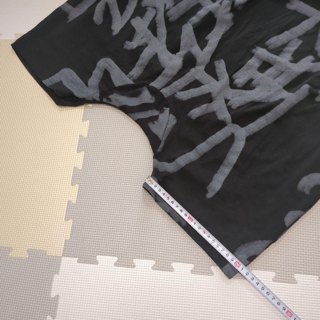 モユル　MOYURU サルエルパンツ 黒と灰色のグラフィック