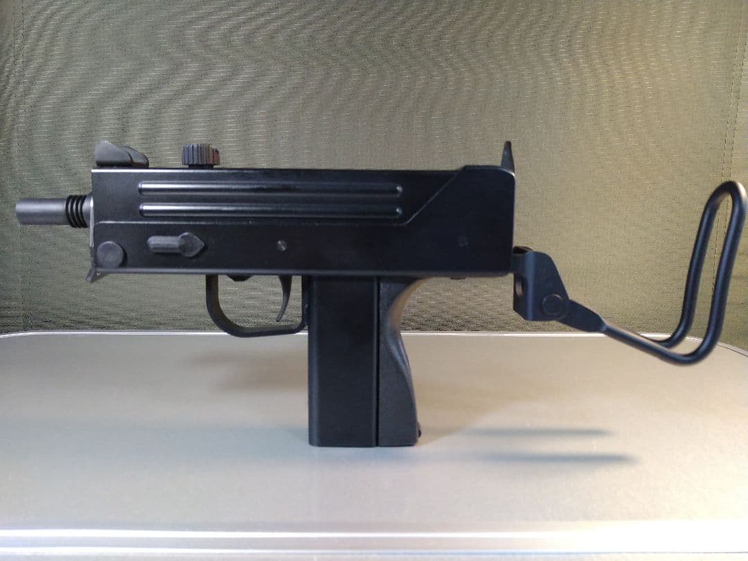 作動快調な美品！KSC M11A1 セミ・フルオートガスブロ！マガジン漏れなし！