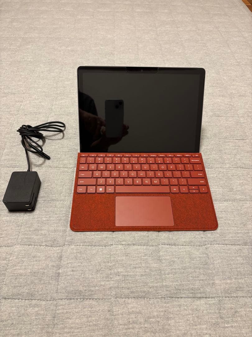 美品 Microsoft Surface Go 4 + キーボードカバー（英語）