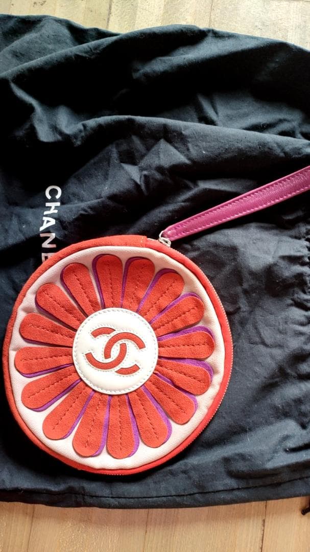 CHANEL フラワー柄 クラッチバッグ