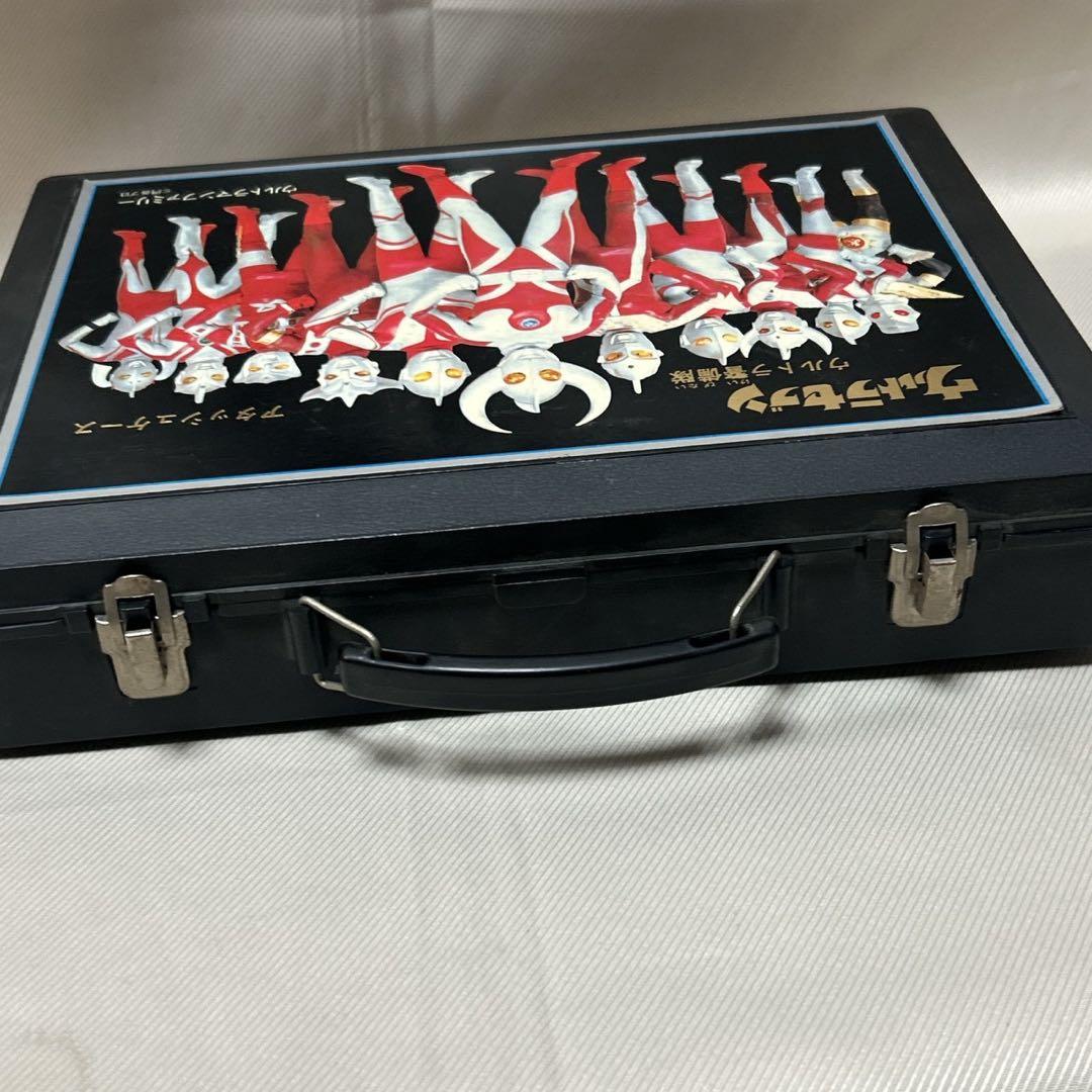 F.ポピー　ウルトラ警備隊　アタッシュケース　年代物おもちゃ