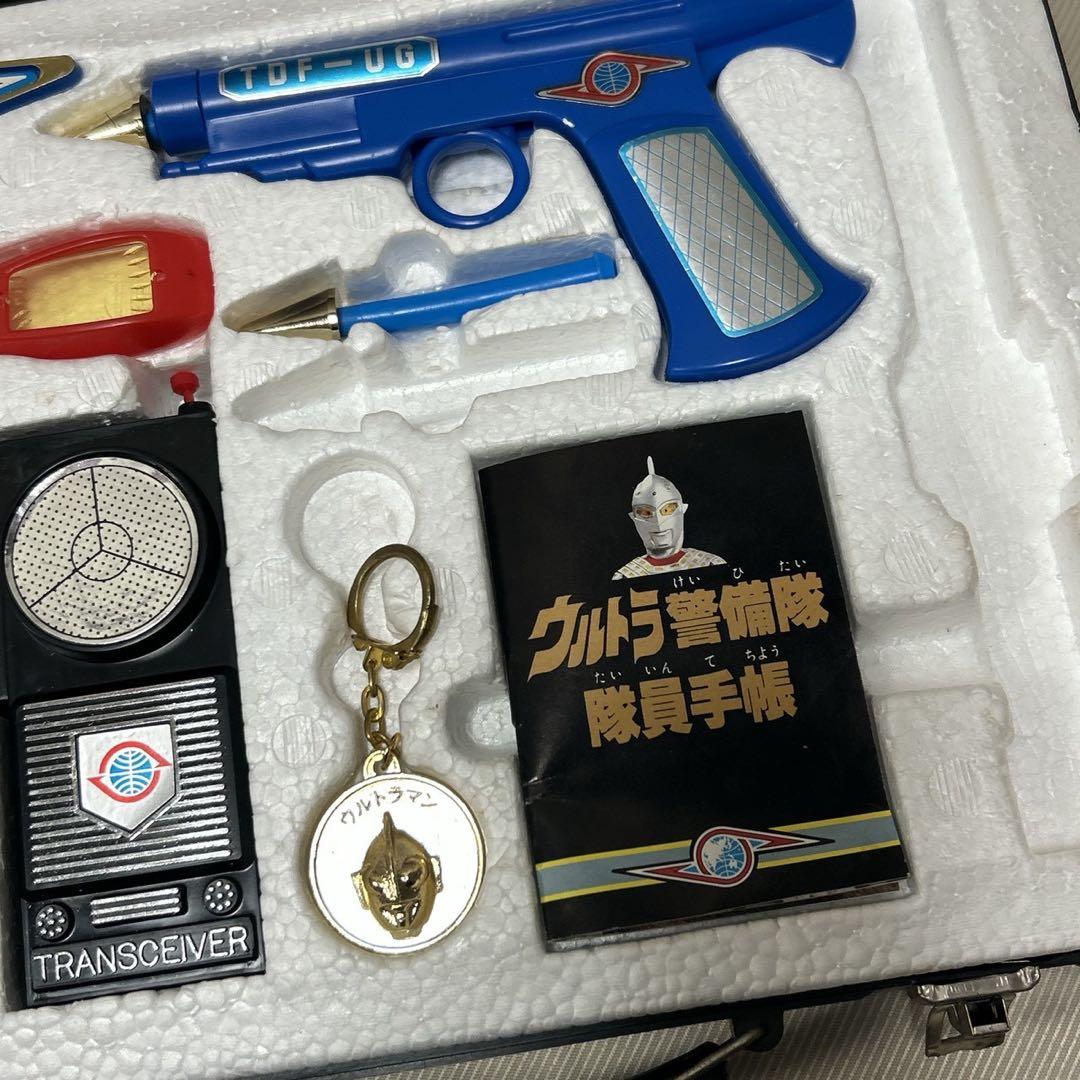 F.ポピー　ウルトラ警備隊　アタッシュケース　年代物おもちゃ