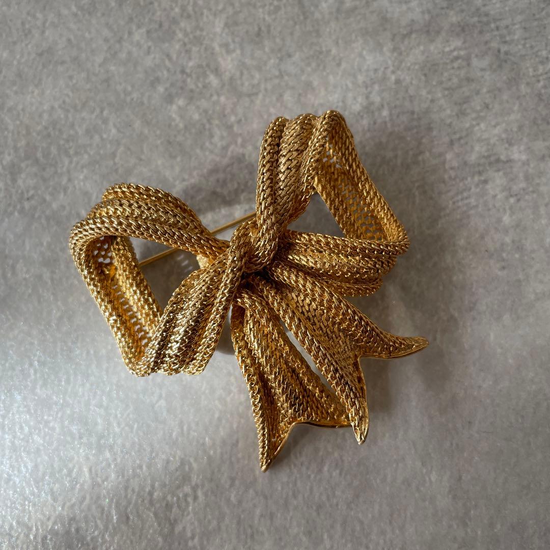 美品 バレンシアガ ヴィンテージ ブローチ リボン