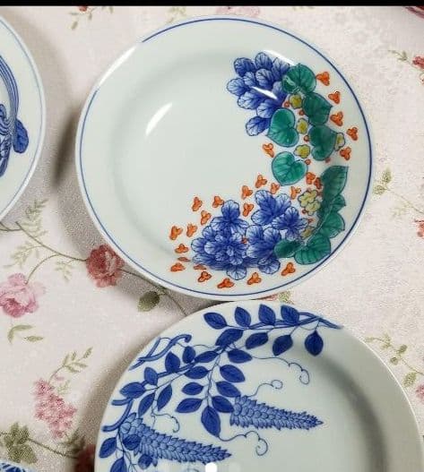 帰省中のみの出品華山陶印入り15センチ高さ3センチ皿有田焼の5枚セットです
