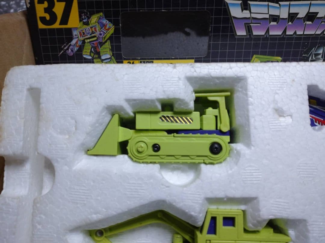 復刻版ではありません!激レア中古品トランスフォーマービルドロン巨人兵デバスター