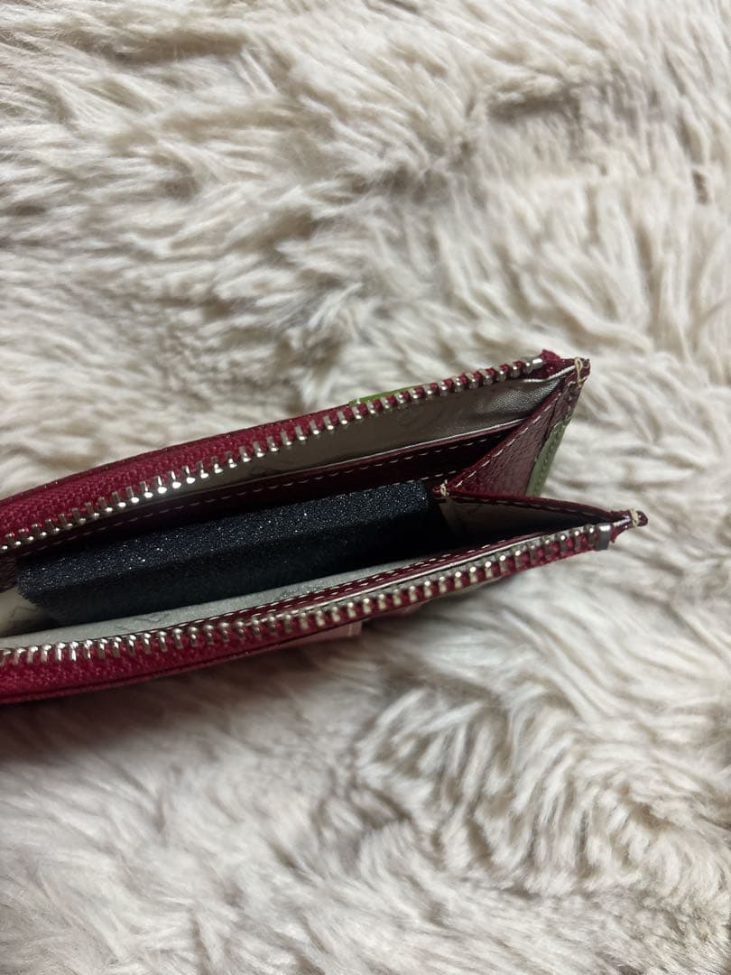 真*゜様 【新品未使用】財布IBIZA いちごモチーフ ケースうさぎ