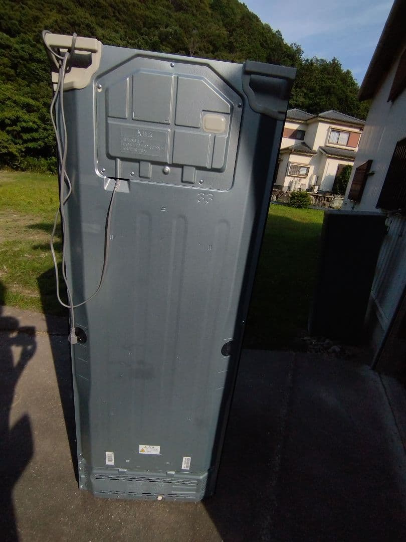 あきら 東芝 3ドア冷蔵庫 GR-V33SC (KZ) 2.3人家族