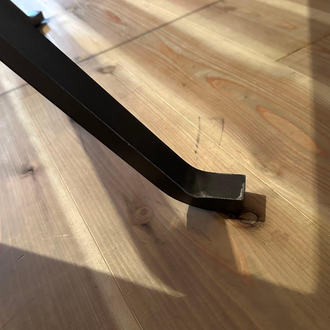 ガラステーブル 「CUGINO」 design by Enzo Mari