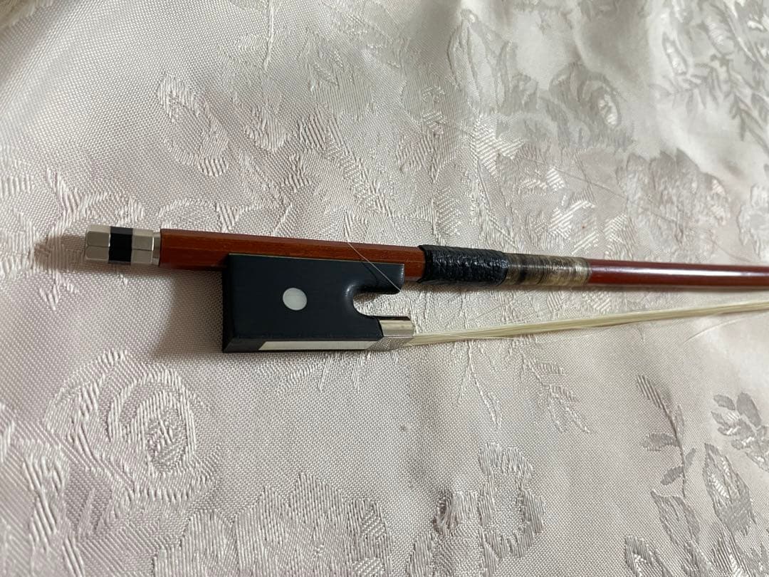 バイオリン　スズキ　SUZUKI 鈴木　楽器を守る丈夫なハードケース付き