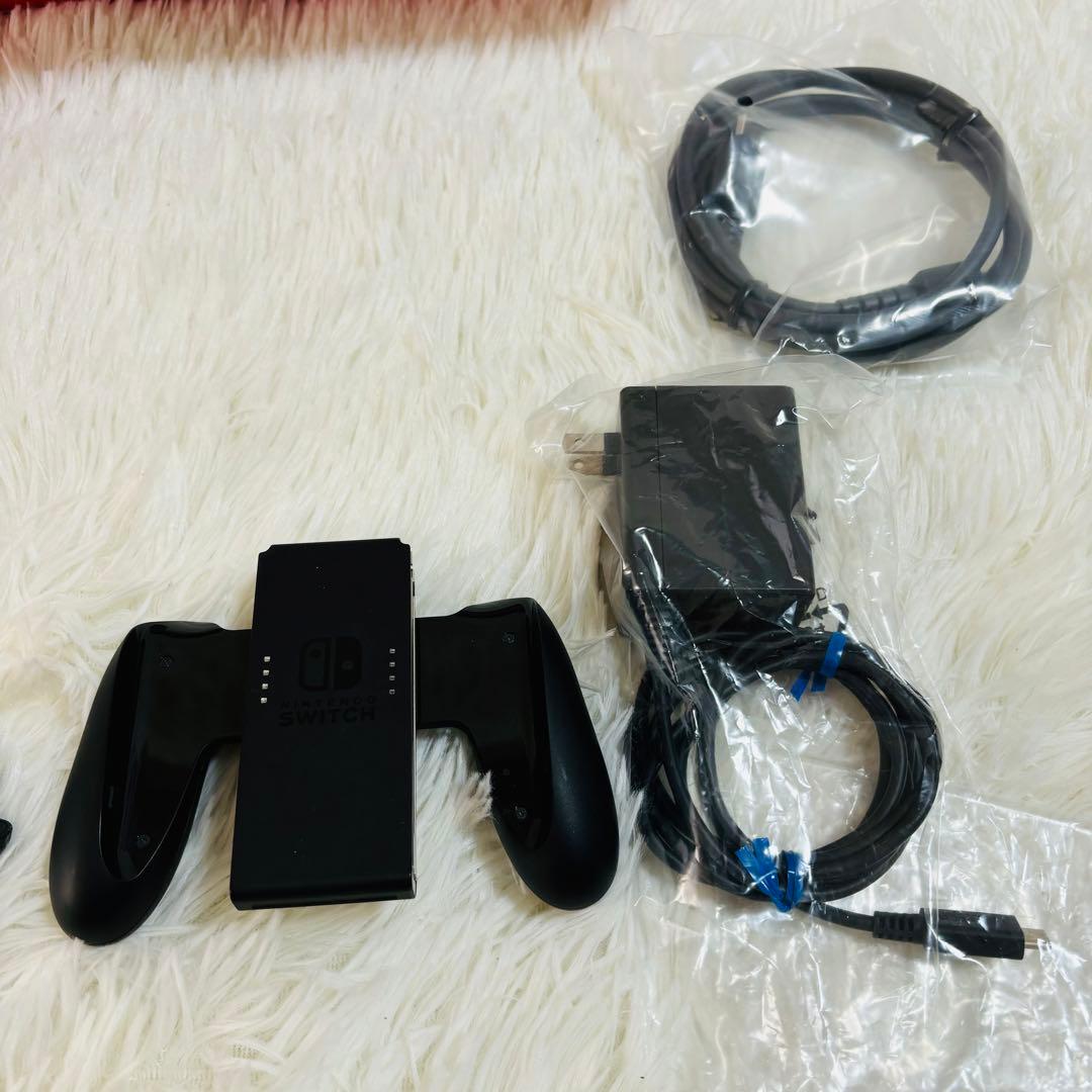 【美品】Nintendo Switch 本体　2018年製