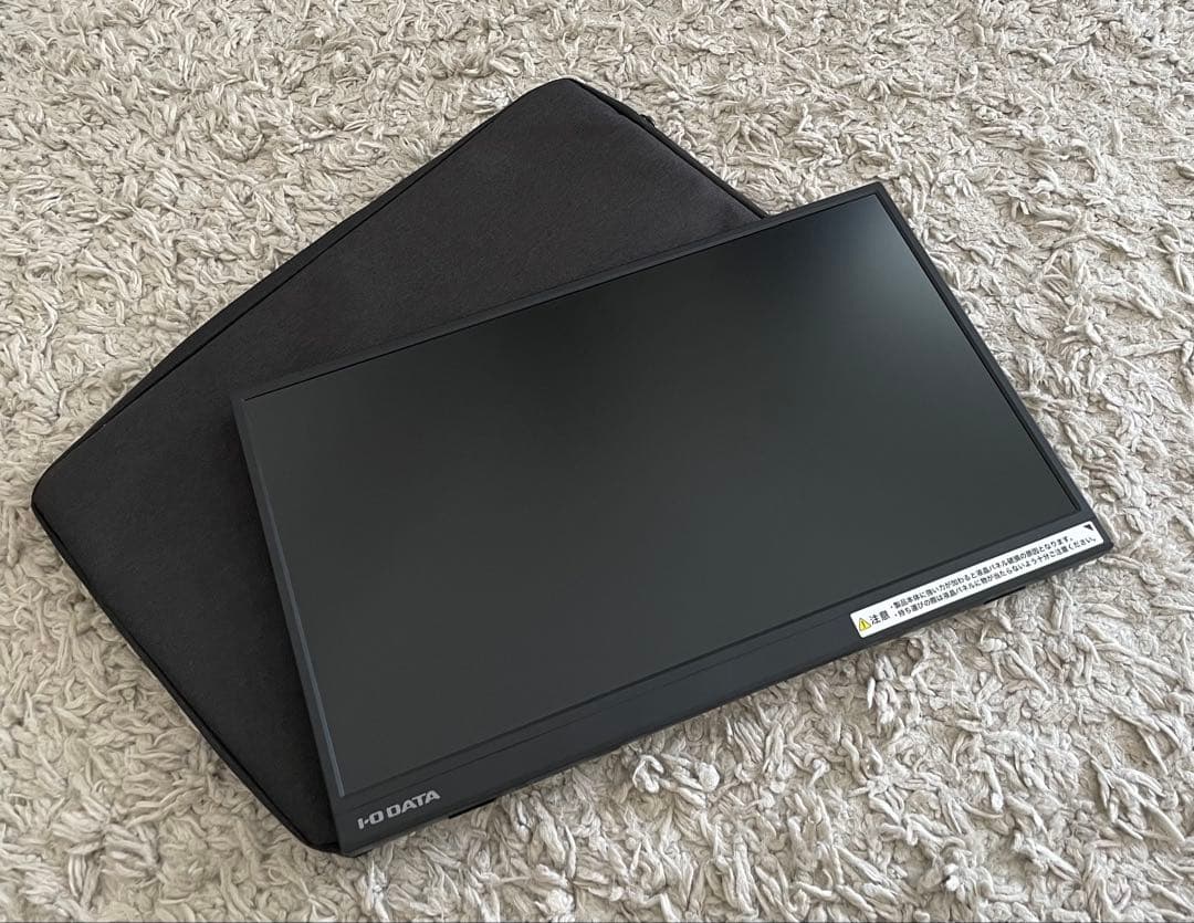 IODATA モバイルモニター 17.3インチ