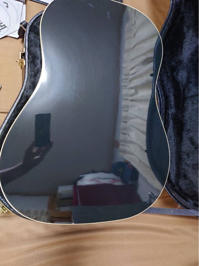 ギブソン社製アコースティックギター