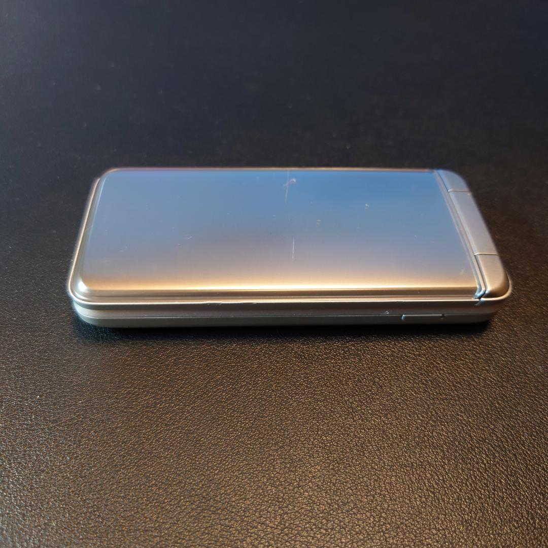 京セラ DIGNO® ケータイ3 902KC 折りたたみ式携帯電話 本体