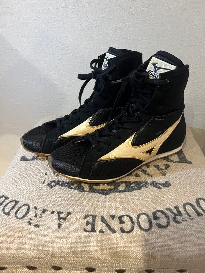 MIZUNO ボクシングシューズ ブラック/ゴールド
