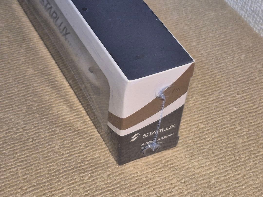 1/200 HOGAN　STARLUX　AIRBUS A321neo　模型