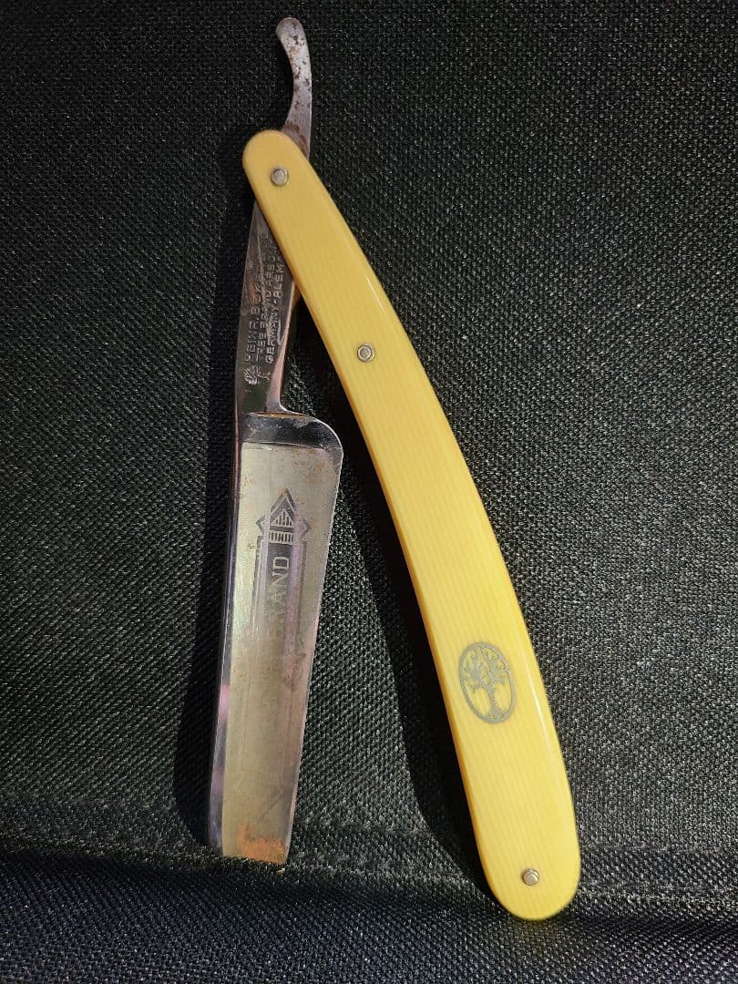 プロ理容師用剃刀　旧型　アンティーク