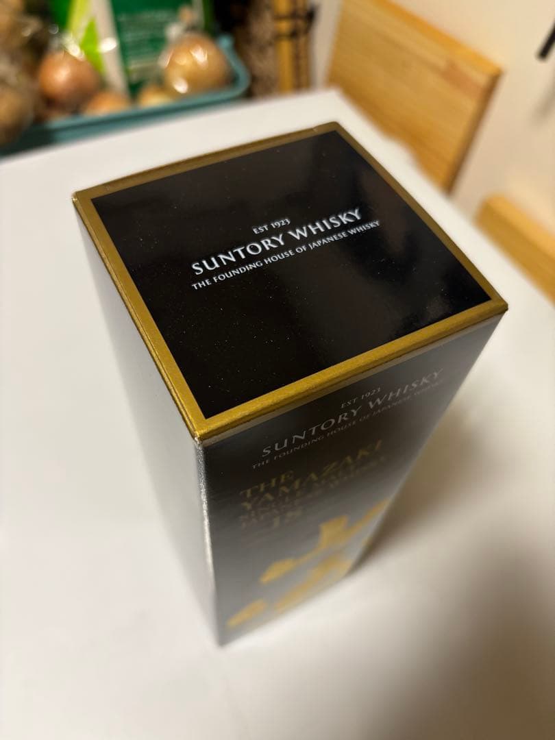 山崎18年　正規品　未開封　サントリー　レア品　700ml. Yamazaki