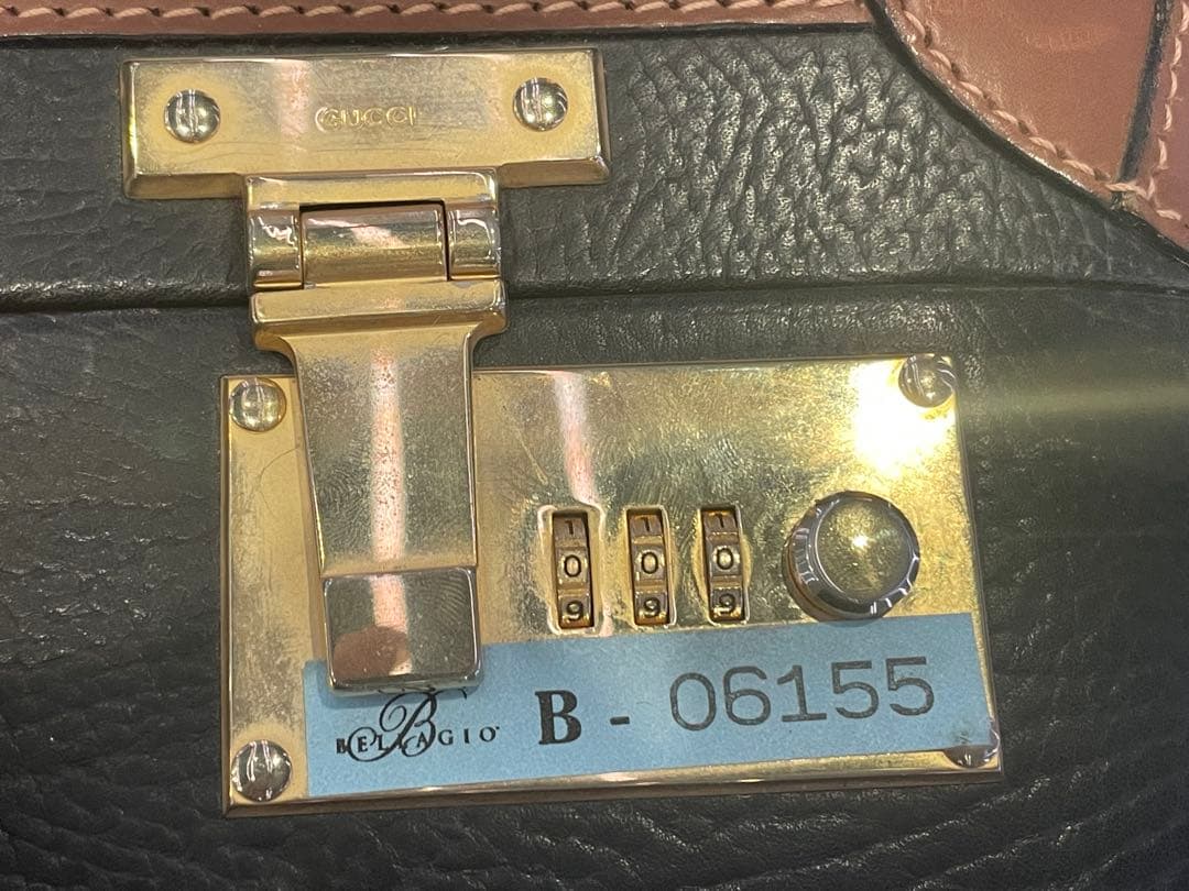 ゆ*み様 GUCCI グッチ レザー アタッシュケース ビジネスバッグ ブリーフ