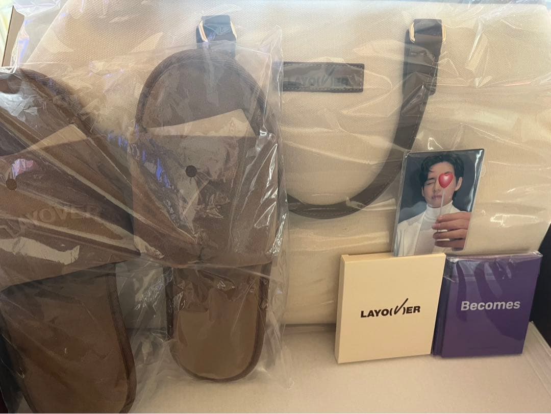 アイドル LAYO(V)ER T.H. KIM MERCH BOX #17