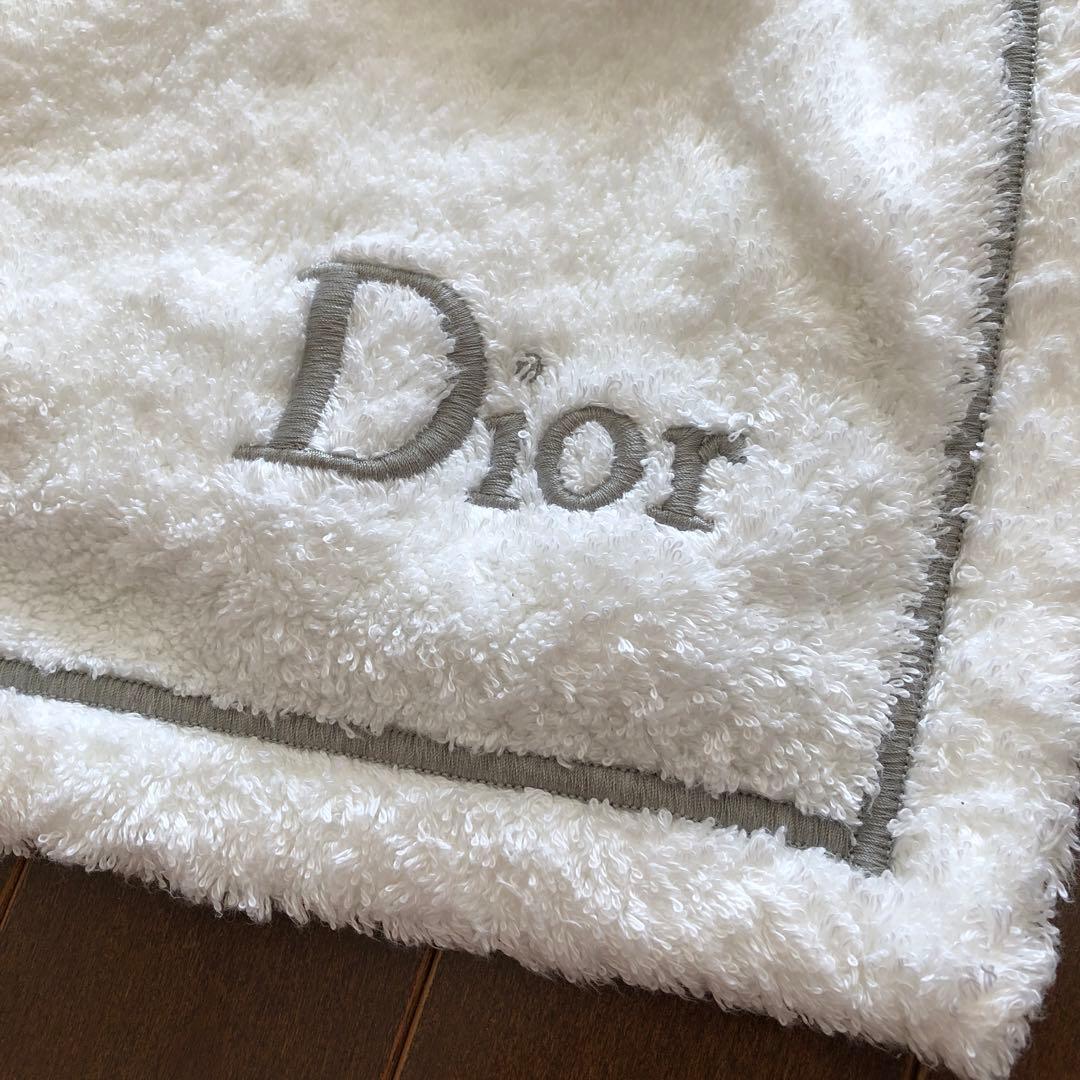 used クリスチャンディオール　フランス製　Dior刺繍　タオル(バスマット)