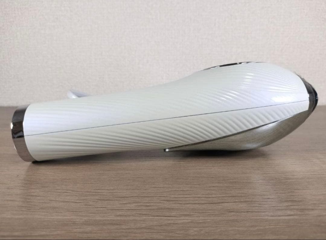 リファ ビューテックドライヤープロ 2024年製