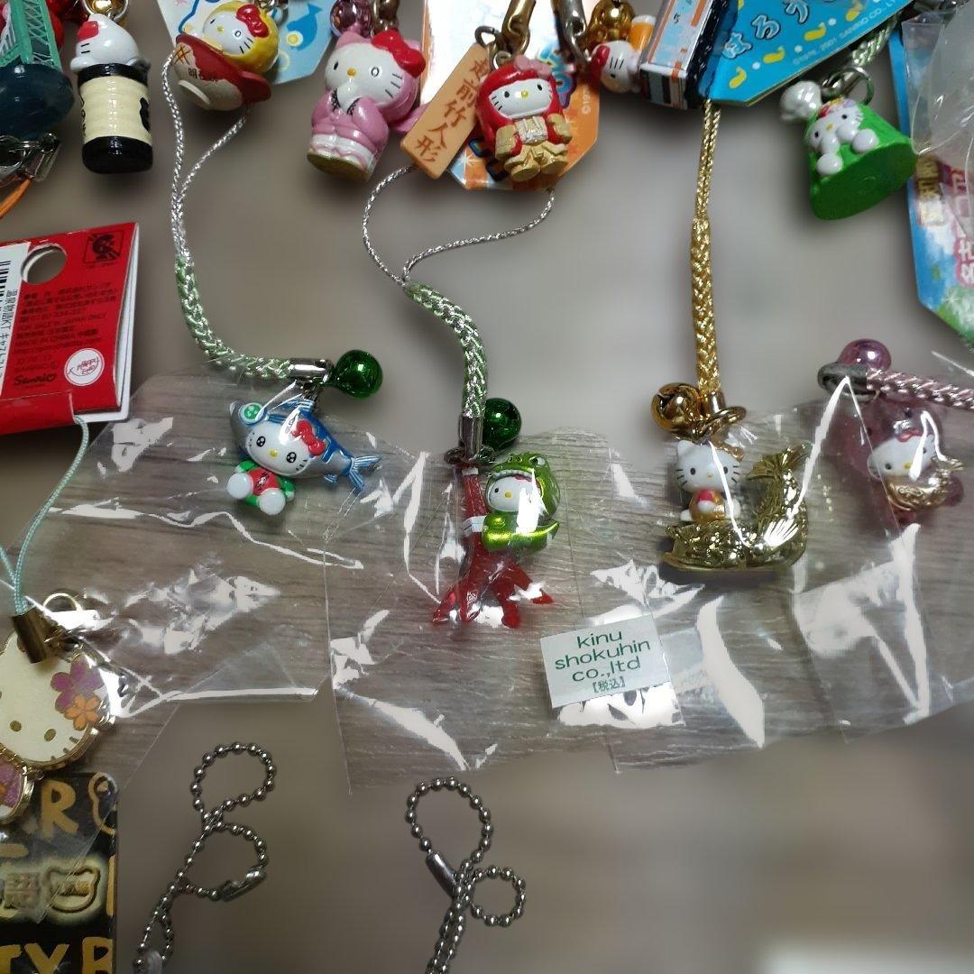 ご当地キティ 根付け　ファスナーマスコット他　60個　まとめ売り