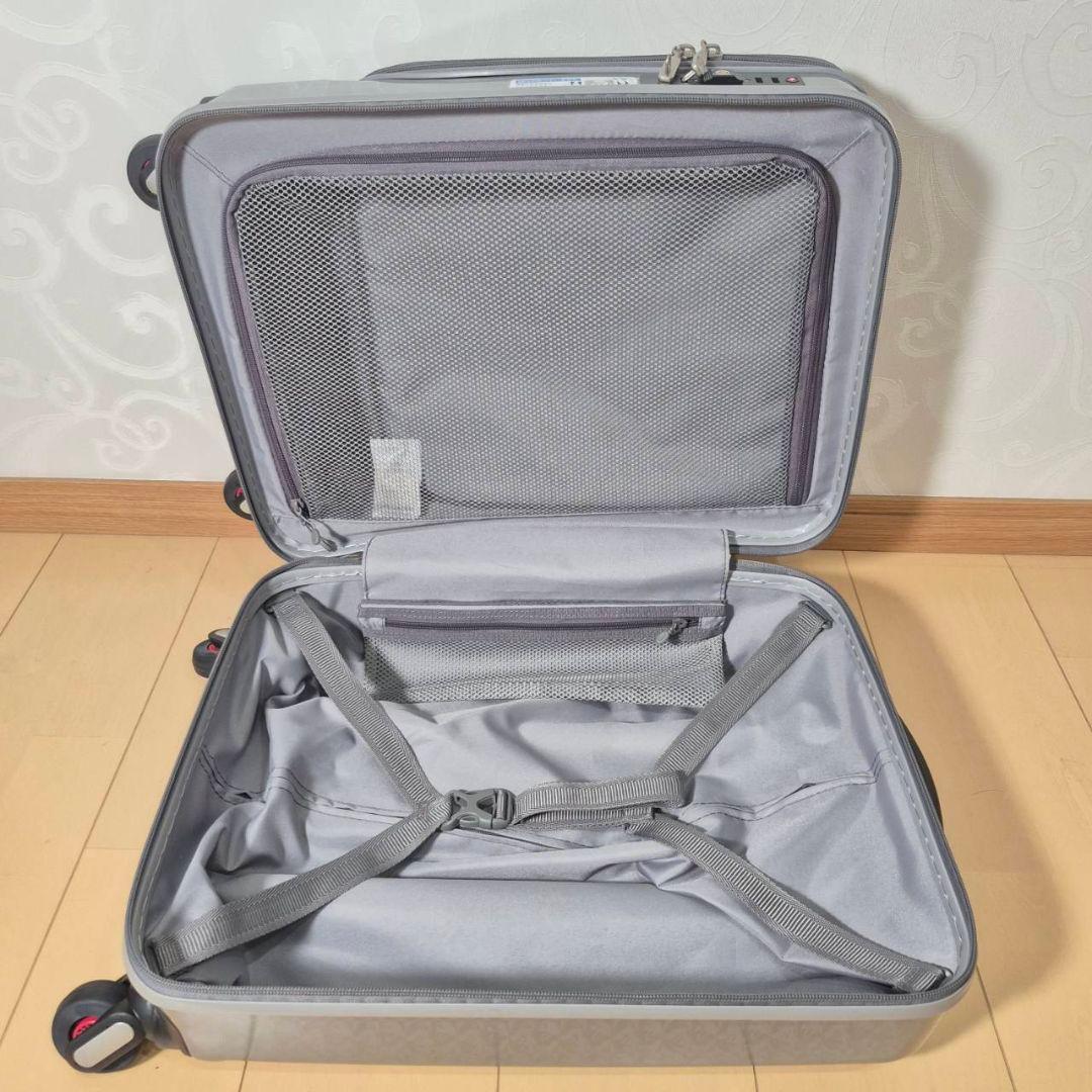 ペレボルサ キャリーケース 34L