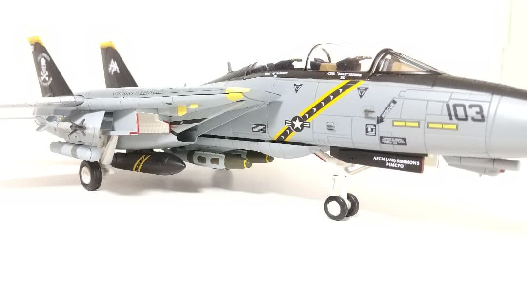 F-14 TOMCAT \"Jolly Rogers\" 1:72 ホビーマスター