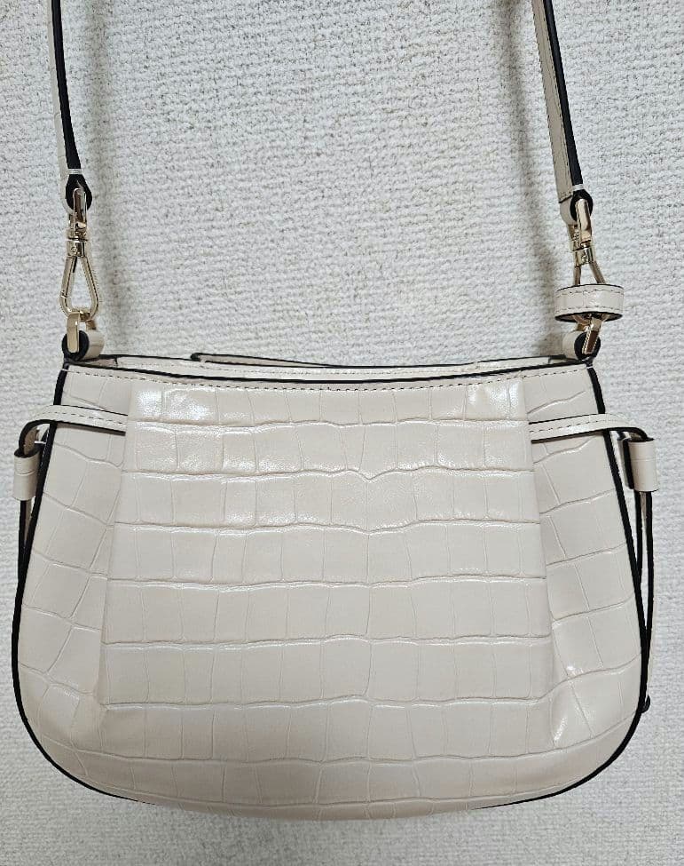 kate spade 　ダンプリング クロコ エンボス クロスボディ　ショルダー