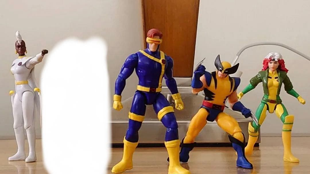 X-MEN　97　4インチ　フィギュア　マーベルレジェンド