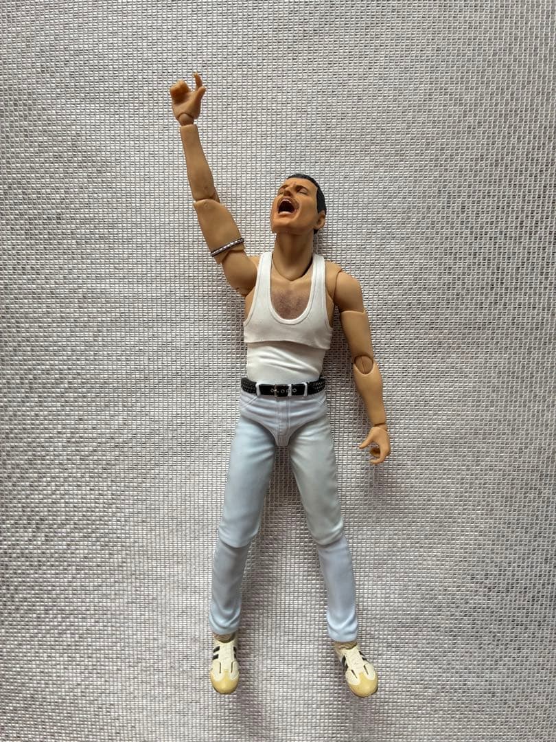 し*お様 【中古】S.H.Figuarts フレディ・マーキュリー ライヴ・エイ