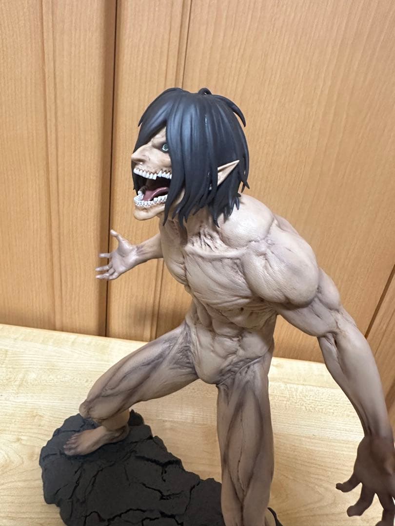 【最安値】一番くじ進撃の巨人ラストワン賞エレン