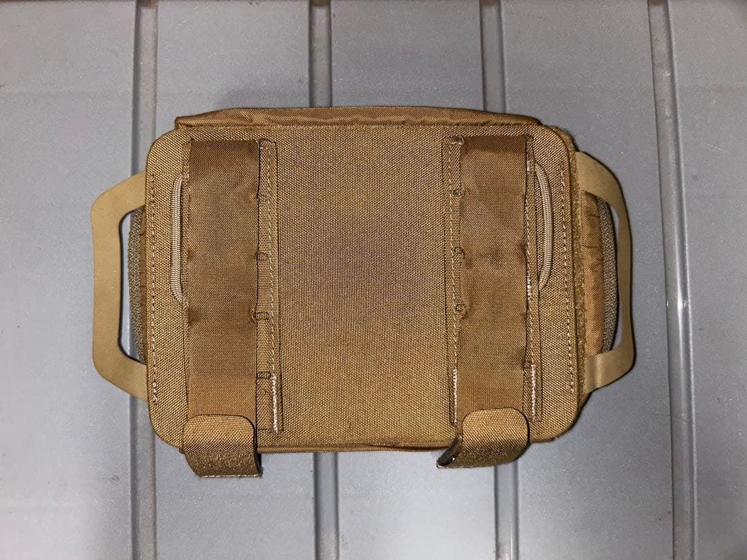 個人装備 Direct Action MED pouch Horizontal MK3
