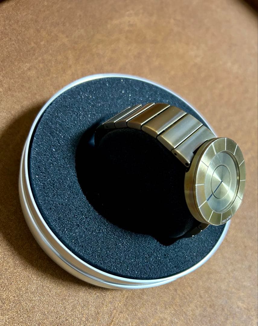 【ISSEY MIYAKEイッセイミヤケ】希少 TO ゴールド　腕時計　電池切れ