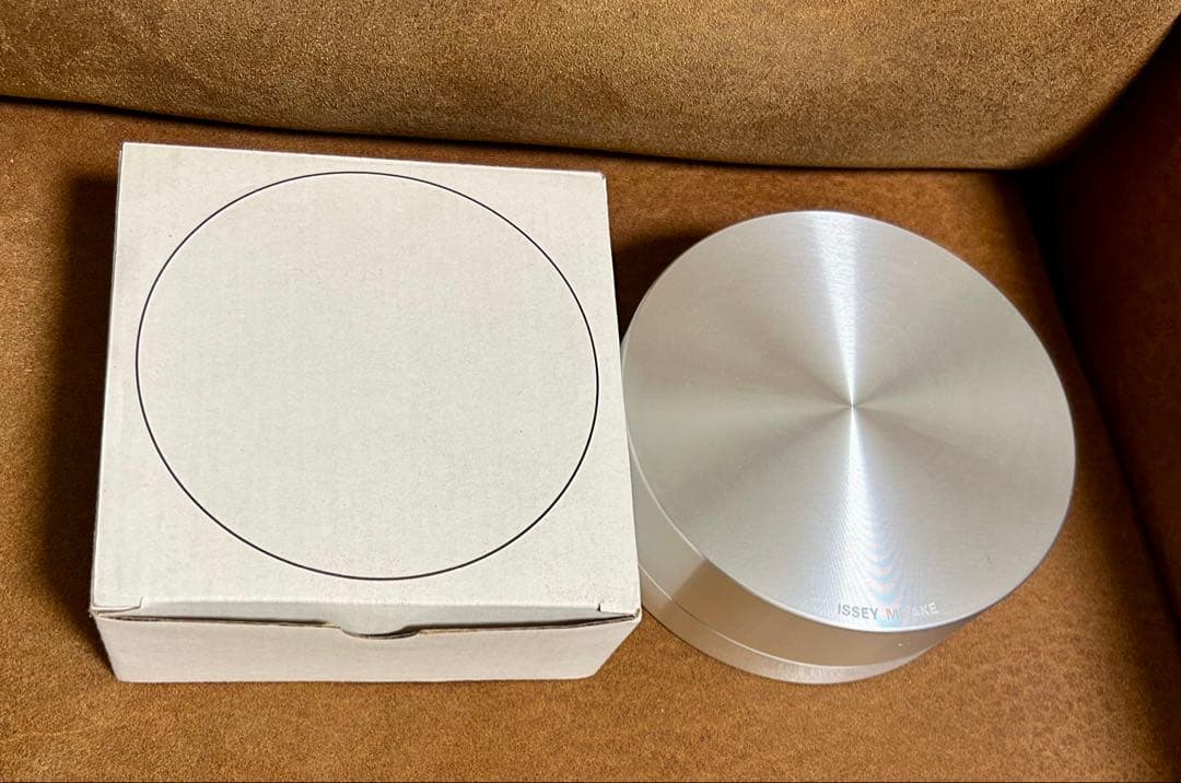 【ISSEY MIYAKEイッセイミヤケ】希少 TO ゴールド　腕時計　電池切れ