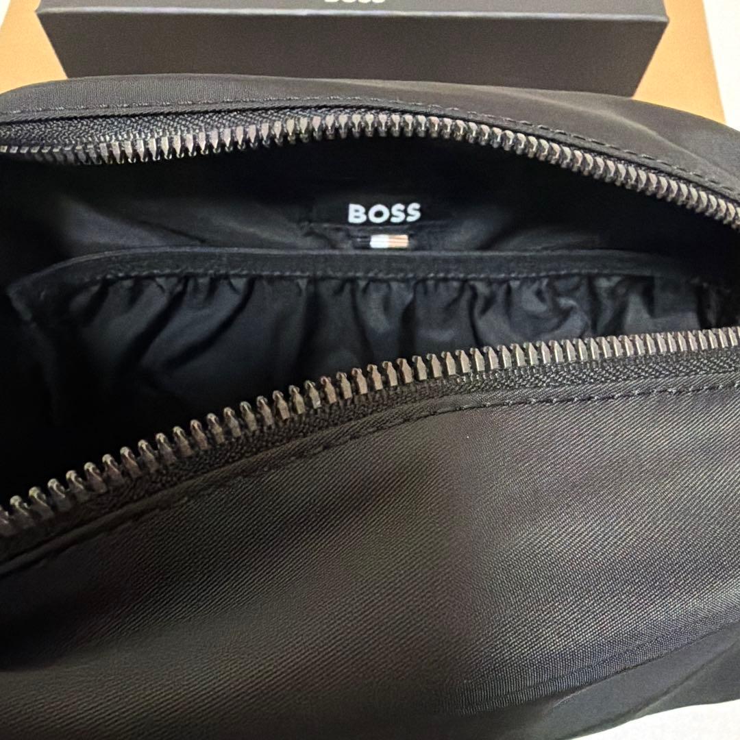新品未使用　ヒューゴボス　HUGO BOSS　ポーチ&アイマスク　タグ付き箱付