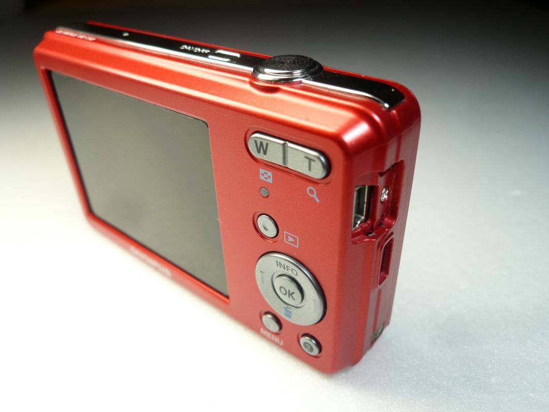 オリンパス VG-110⭐️極美品⭕️実働品❤️小さいのに光学4倍1200万画素